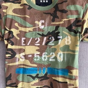 NEVER WORN ICONS CAMO SHREDDED BACK TEE